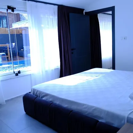 X Hotel